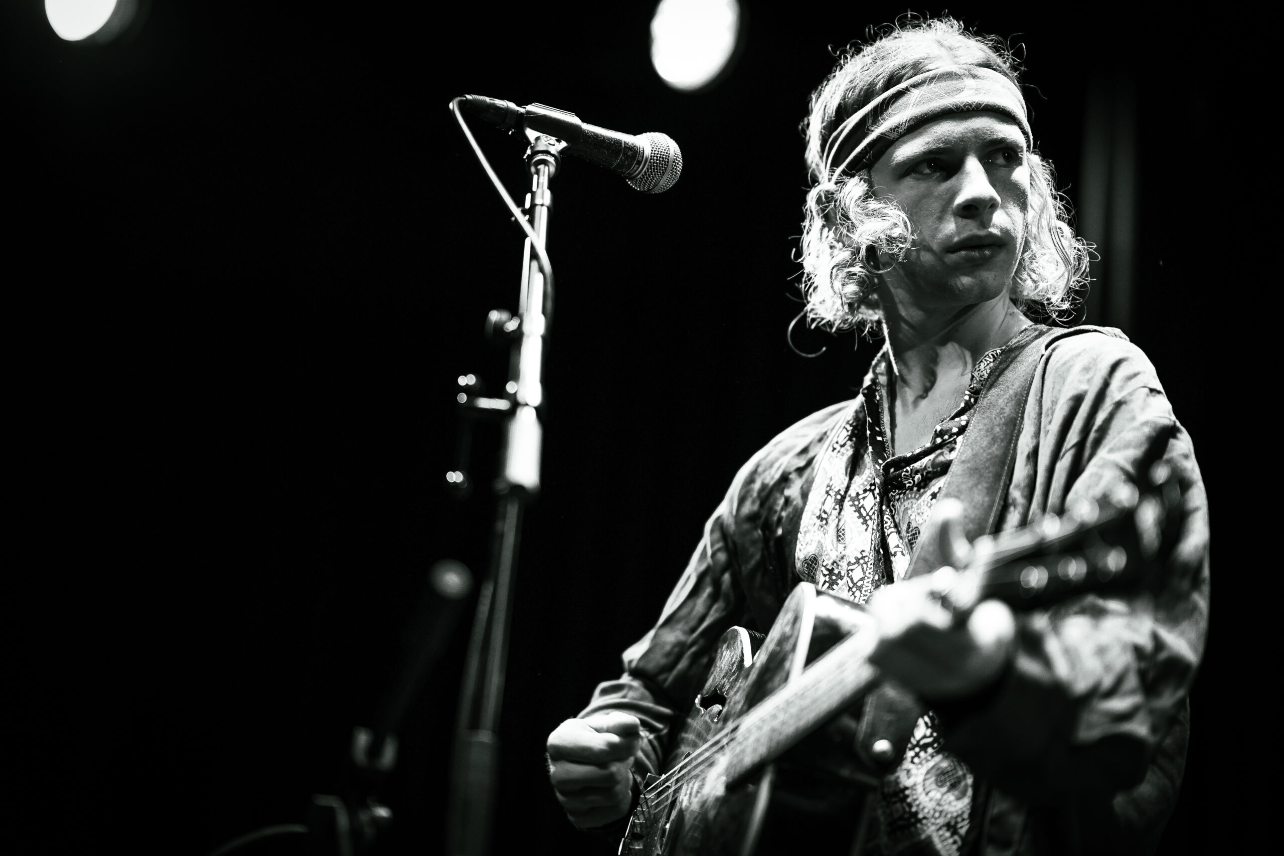 Jake Blount at Creative Alliance Baltimore MD Dec. 9, 2022 Photo by Casey Ryan Vock