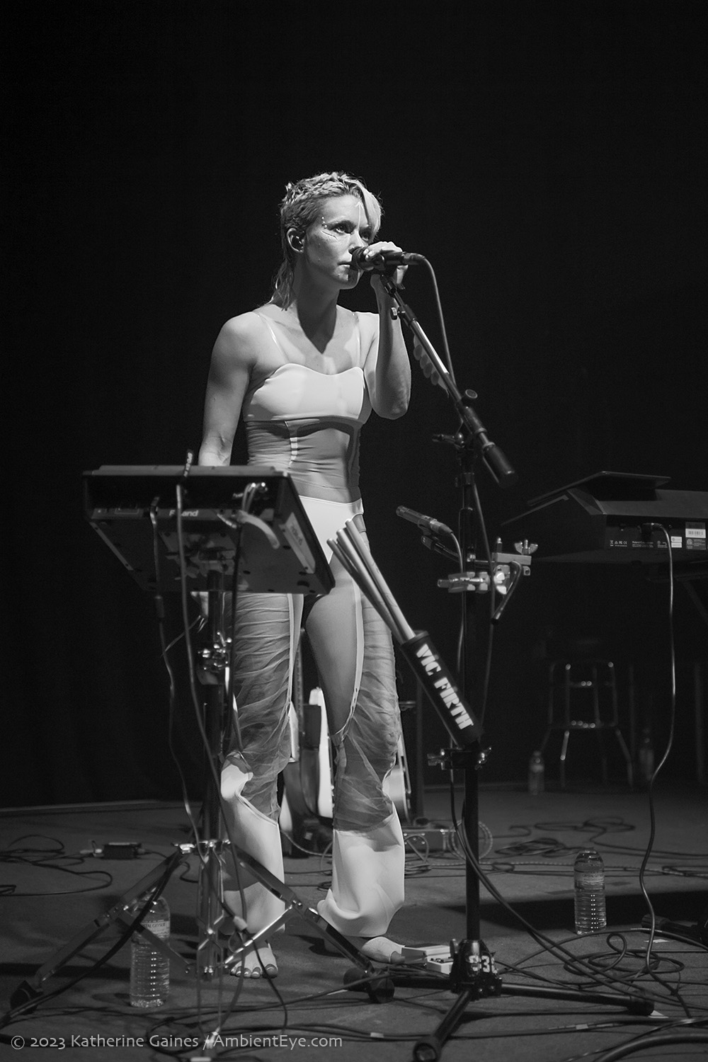 meg myers, 9:30 club, katherine gaines, ambienteye photography