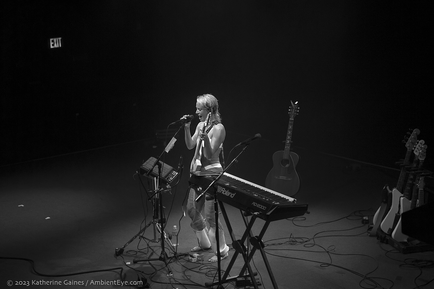 meg myers, 9:30 club, katherine gaines, ambienteye photography