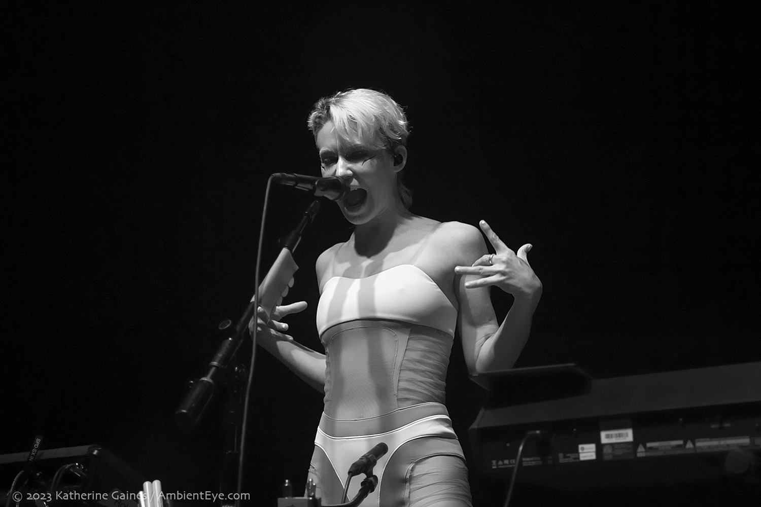 meg myers, 9:30 club, katherine gaines, ambienteye photography