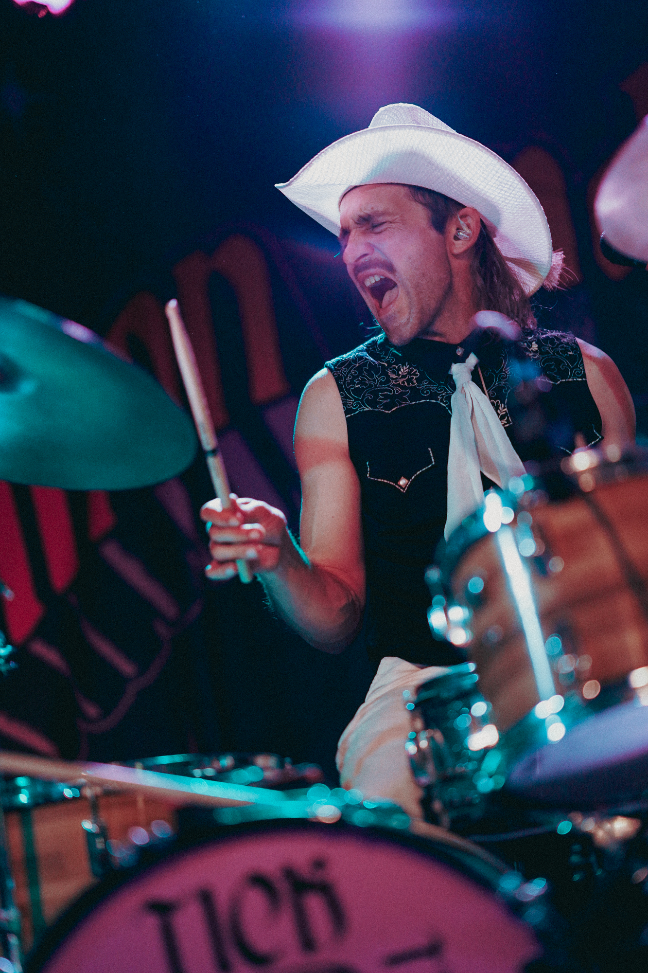 Shannon and The Clams