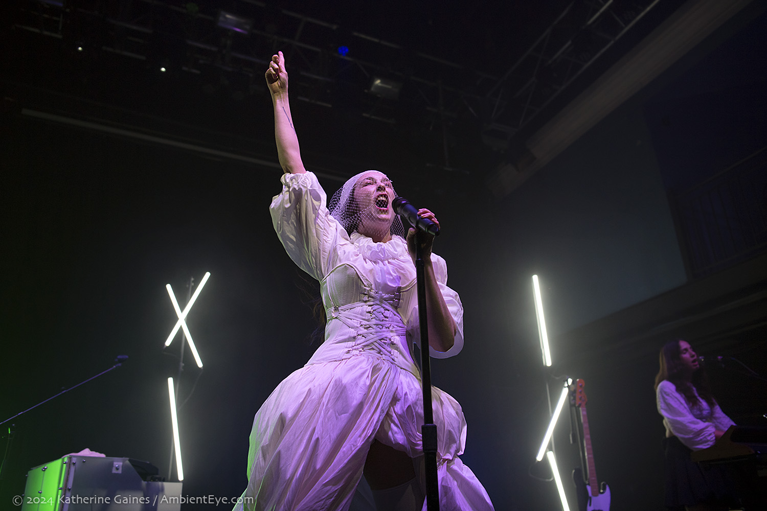 allie x, 9:30 club, katherine gaines, ambienteye photography, 11/6/2024