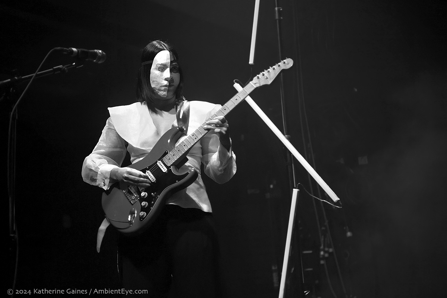 allie x, 9:30 club, katherine gaines, ambienteye photography, 11/6/2024