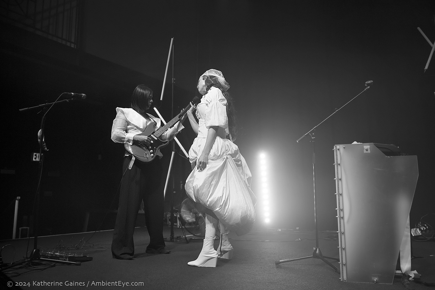 allie x, 9:30 club, katherine gaines, ambienteye photography, 11/6/2024