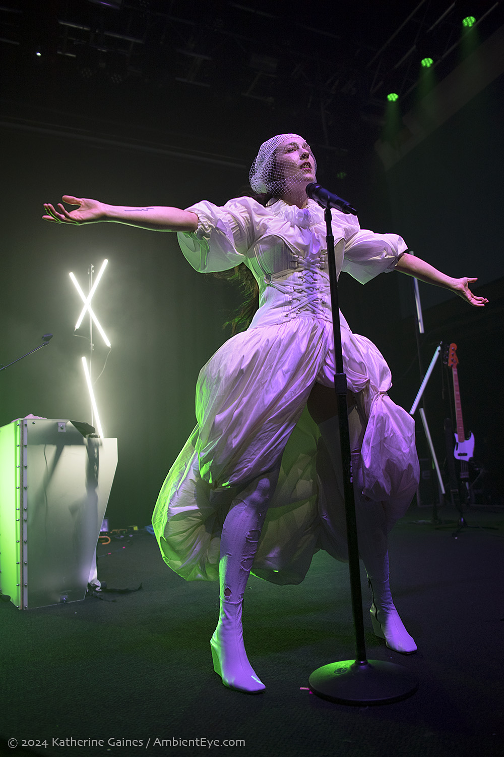 allie x, 9:30 club, katherine gaines, ambienteye photography, 11/6/2024