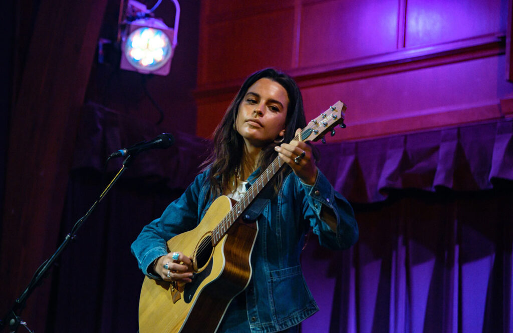 Steph Strings, Vancouver BC, 11-21-25