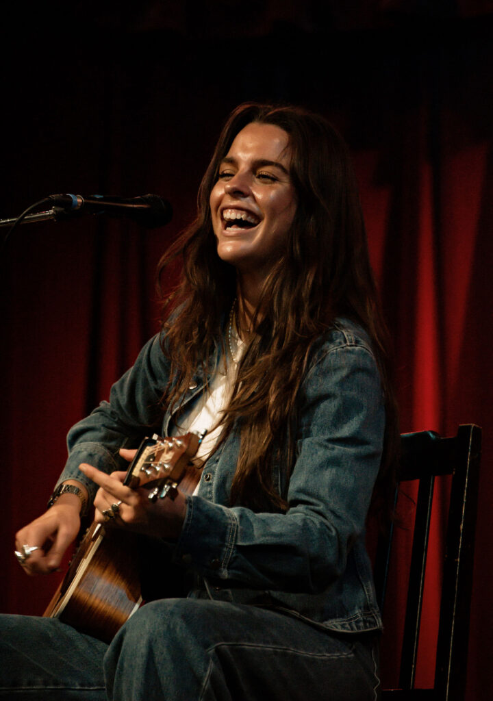 Steph Strings, Vancouver BC, 11-21-25